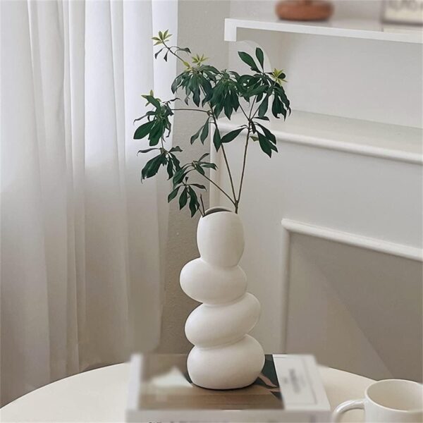 Elegant handcrafted vase for fresh flowers or dried botanicals – pebble design