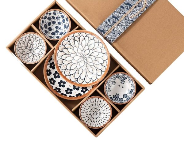 Floral ceramic Japanese style porcelain dinnerware set for elegant dining