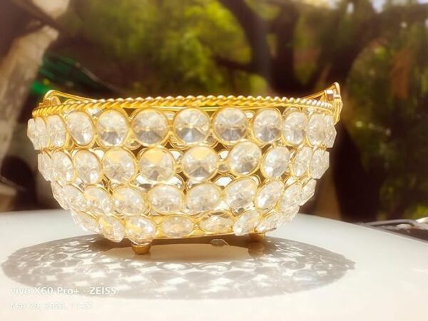 Handcrafted crystal flower basket with modern elegance