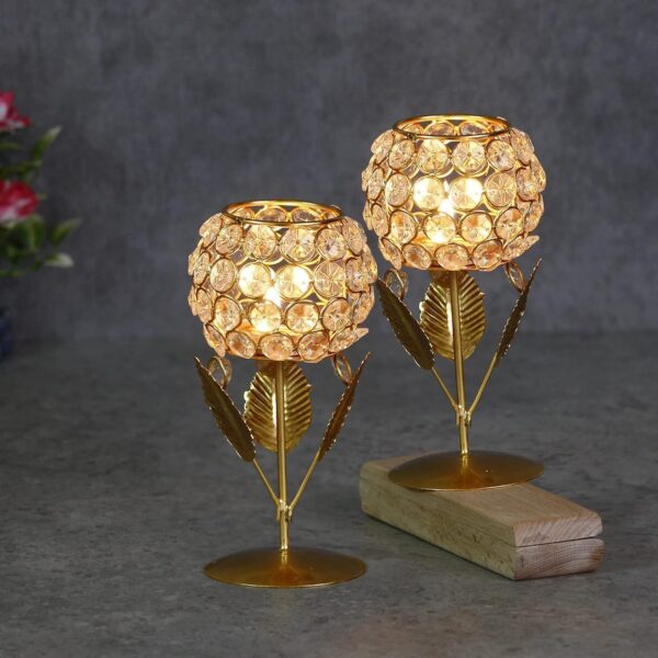 Crystal gold plated tealight candle holder for stylish décor