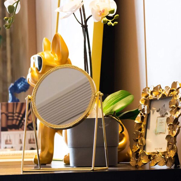 Luxury portable vanity mirror with round glass surface