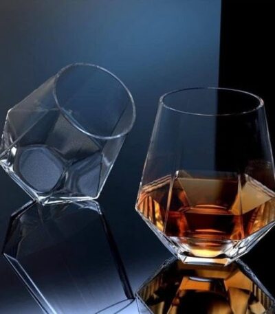 Premium diamond cut hexa-shaped glass tumbler for cold and hot beverages