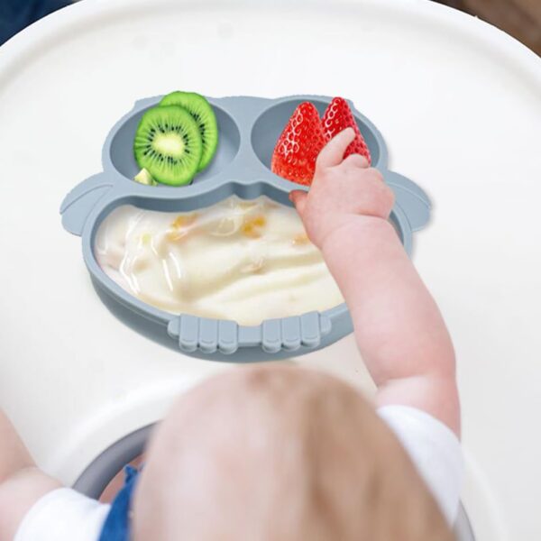 Non-slip silicone suction plate for babies and self-feeding toddlers