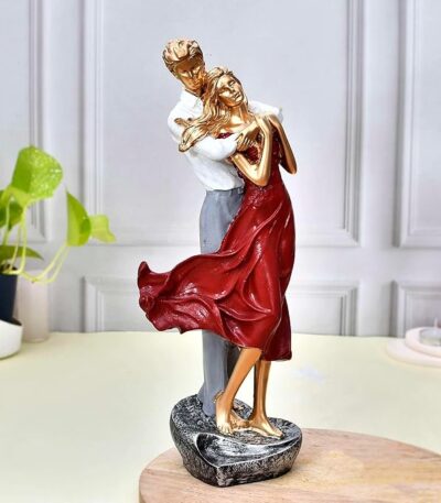 Beautiful love couple statue symbolizing eternal bond
