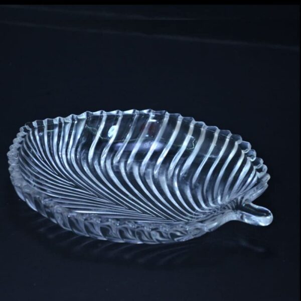 Durable lightweight glass leaf-shaped platter for table décor
