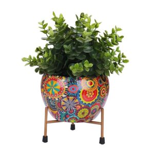 Traditional metal pot with sturdy tri stand for home décor