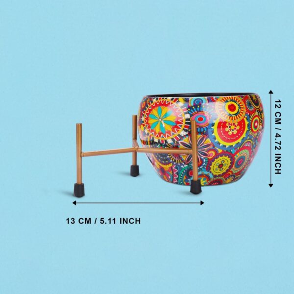 Versatile metal pot with rustic tripod stand for plants