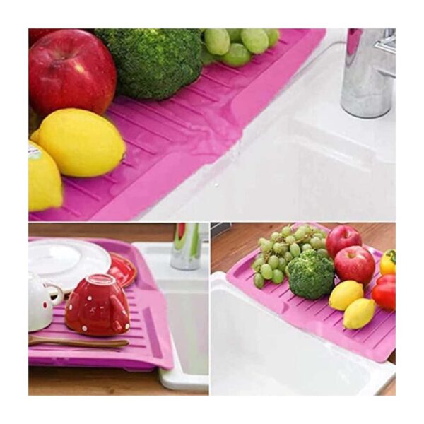 Lightweight plastic sloped mat for countertop water drainage