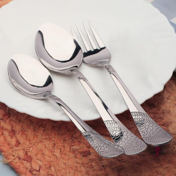 Premium stainless steel cutlery set with spoon, fork, and knife