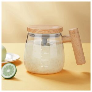 Automatic self-stirring coffee mug with lid for hot drinks