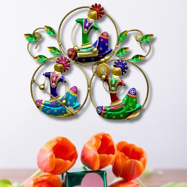 Elegant handcrafted metal musician doll wall decoration