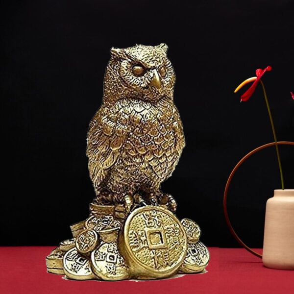 Decorative Owl Statue Symbolizing Prosperity and Wisdom