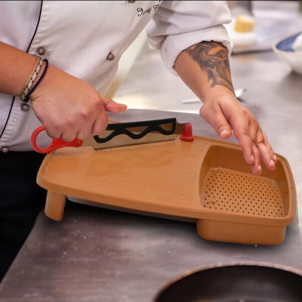 Non-slip cutting board with knife – perfect for vegetable chopping
