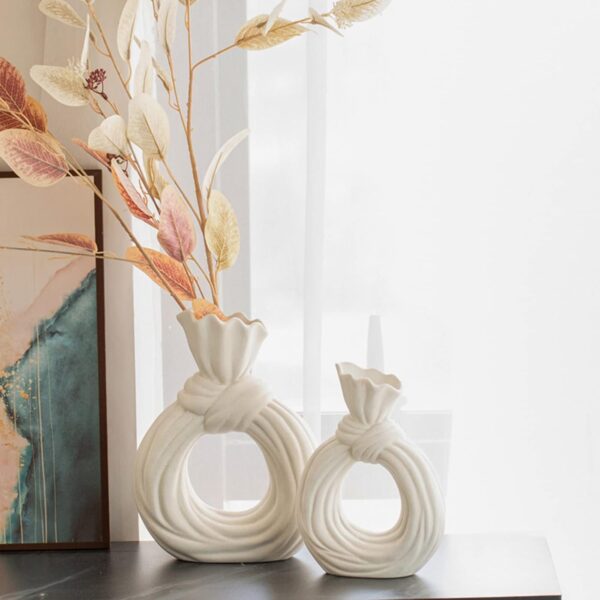 Simple and Elegant Matte White Ceramic Vase for Interior Styling