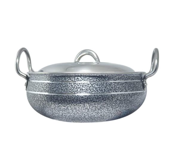 Lightweight aluminum cookware handi with matching lid