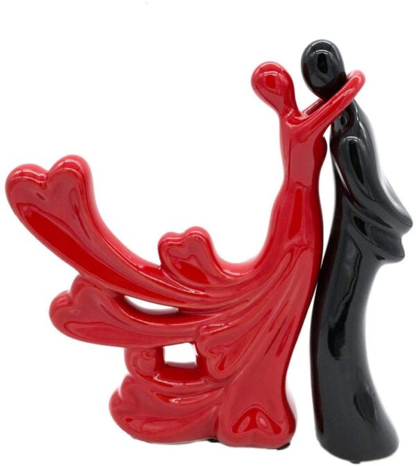 Minimalist hugging couple figurine for classy interiors