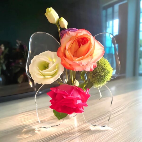 Acrylic flower vase with 3D butterfly design for table décor