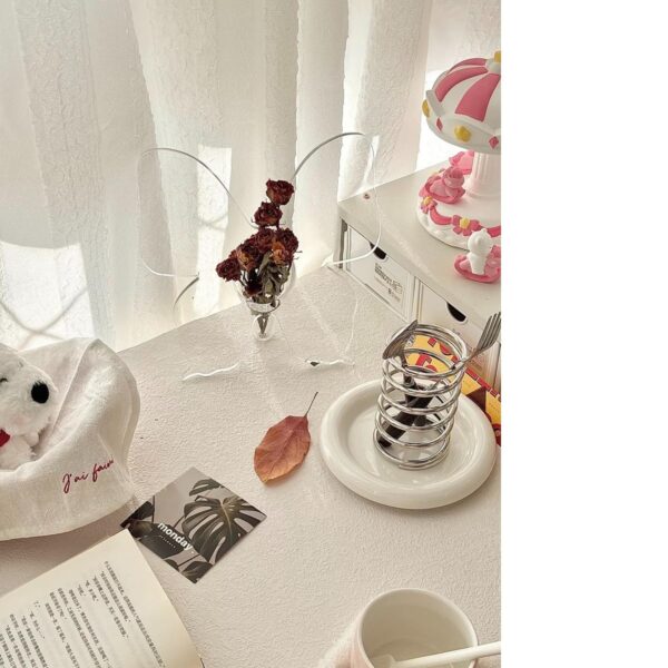 Crystal-clear butterfly vase for modern home decoration