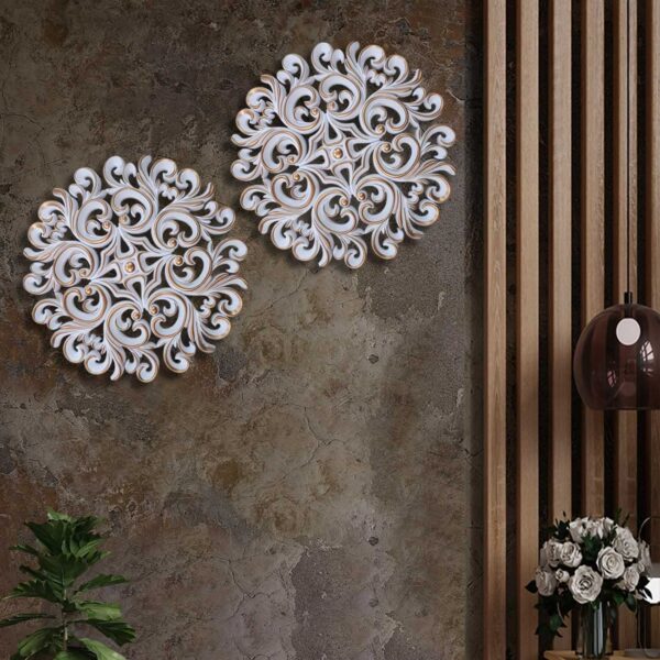 designer round plastic plates for stylish wall decor
