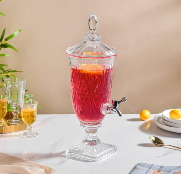 Airtight glass pitcher for serving juice, water, and beverages