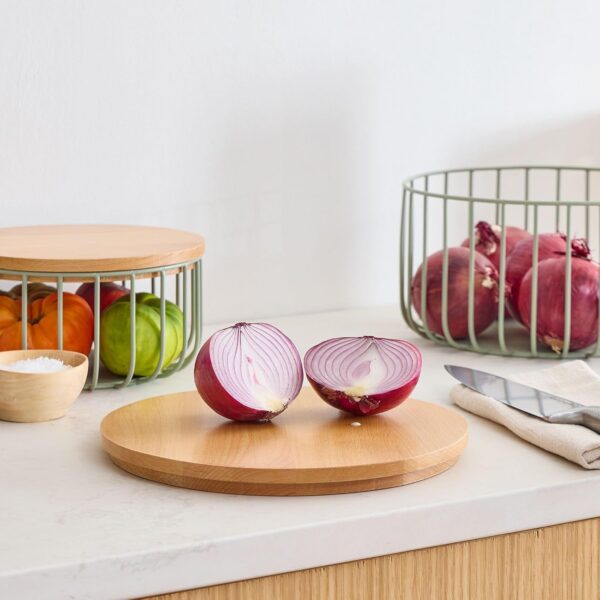 Grey finish nested baskets made of wire and wood for elegant décor