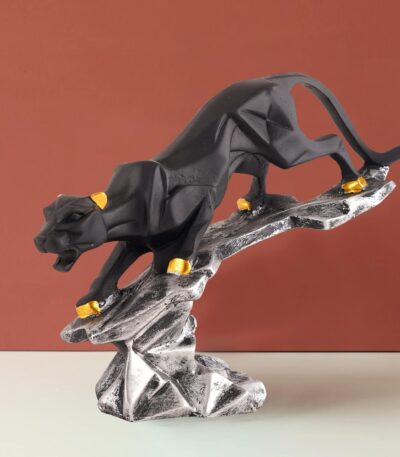 Elegant Black Cheetah Showpiece for Modern Home Décor