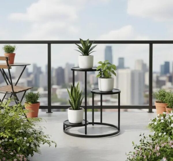 Balcony flower pot holder with 3-tier iron stand design
