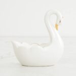 Brighton swan t-light holder in elegant white ceramic finish