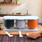 Modern 3 grid seasoning spice box with spoon transparent food grade container