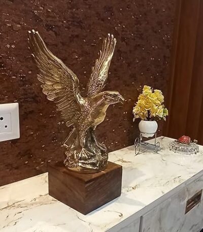 Handcrafted metal flying eagle statue with detailed wings for luxury home decoration