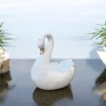 Handicraft resin white duck tealight candle holder decorative showpiece